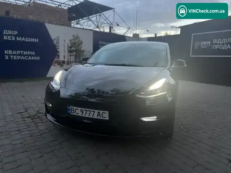 Tesla Model 3 2019, фото з оголошення 2 з 20, VIN 5YJ3E1EB4KF385095