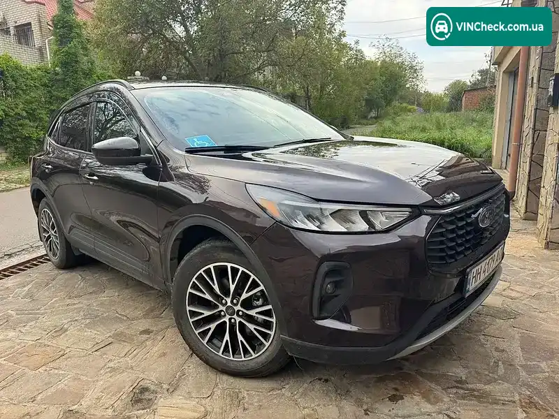 Ford Escape 2023, фото з оголошення 1 з 21, VIN 1FMCU0E19PUB09168