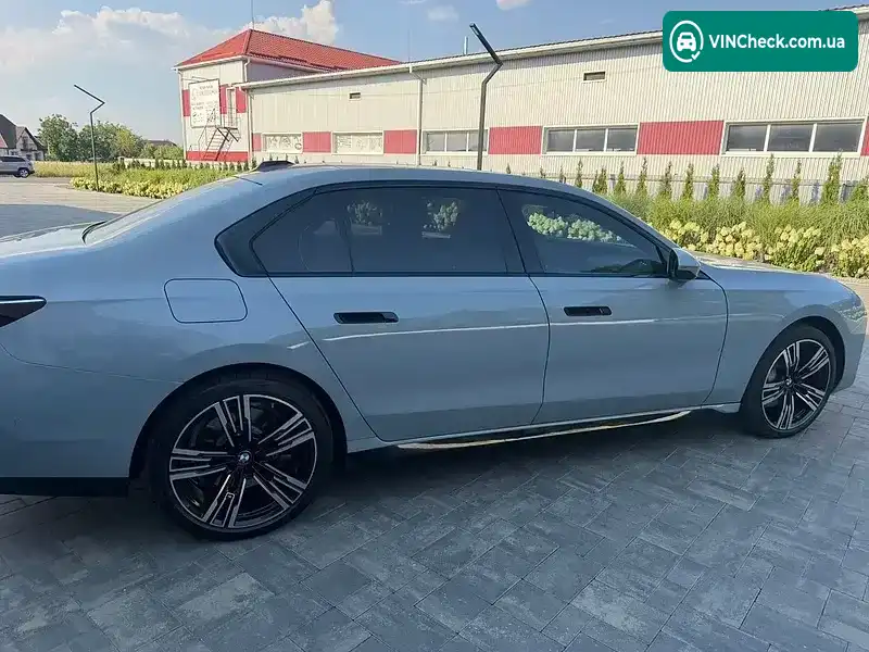 BMW i7 2022, фото з оголошення 2 з 20, VIN WBY53EJ04PCM31425