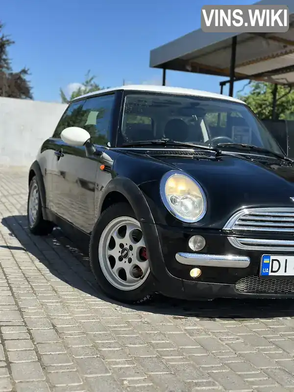 MINI Hatch 2001, фото з оголошення 1 з 13, VIN WMWRC31010TB33301