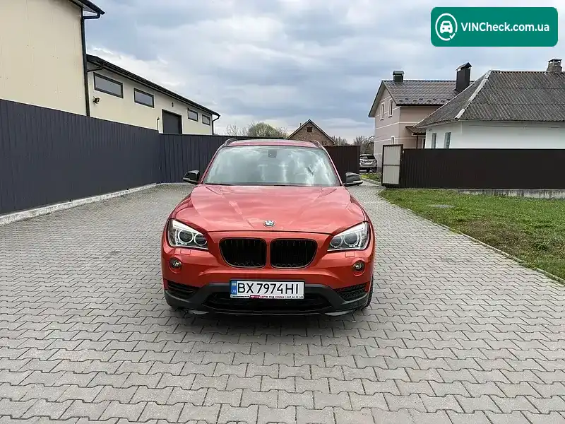 BMW X1 2012, фото з оголошення 2 з 21, VIN WBAVM5C58DVV89657