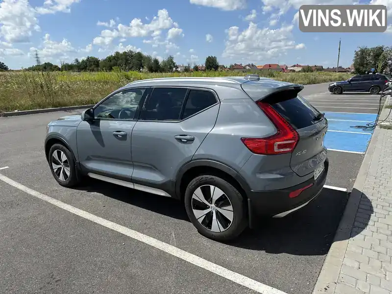 Volvo XC40 2020, фото з оголошення 2 з 21, VIN YV1XZ72VCM2452050