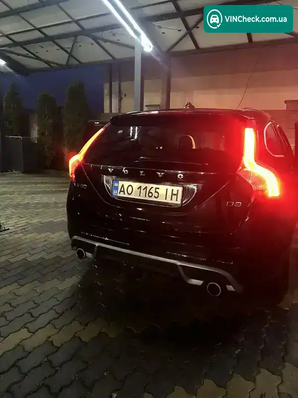 Volvo V60 2011, фото з оголошення 1 з 12, VIN YV1FW88A0C1062273