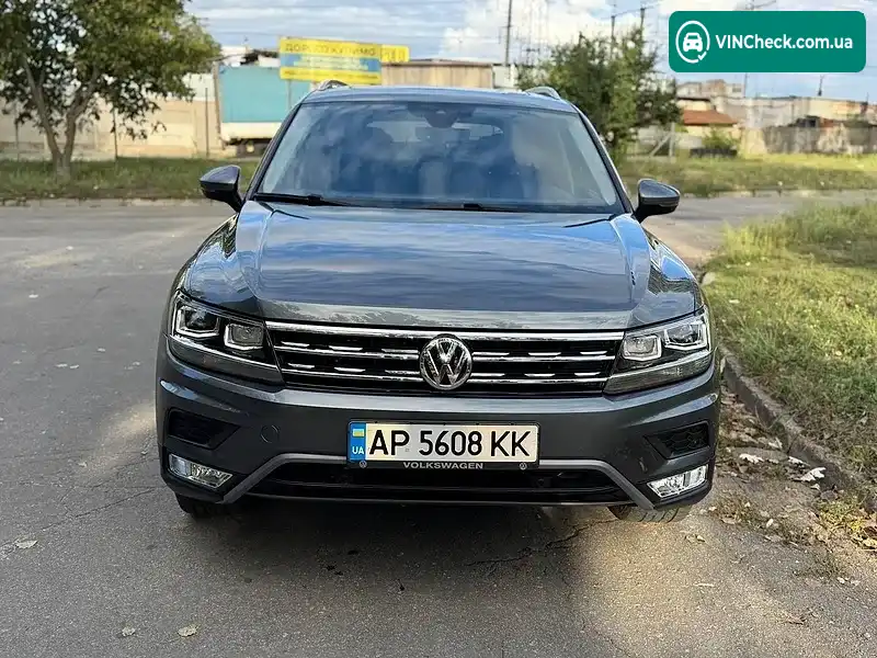 Volkswagen Tiguan 2021, фото з оголошення 1 з 12, VIN 3VV3B7AX6MM083191
