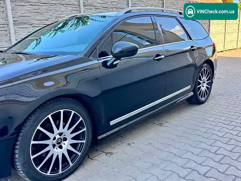 Citroen C5 2010, фото з оголошення 2 з 20, VIN VF7RWRHHAAL539889