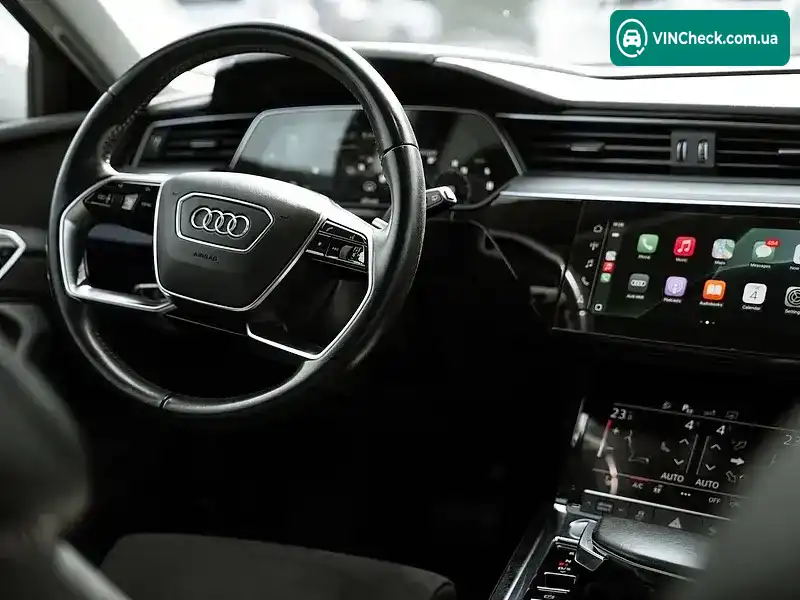 Audi e-tron 2020, фото з оголошення 2 з 20, VIN WAUZZZGE4LB037271