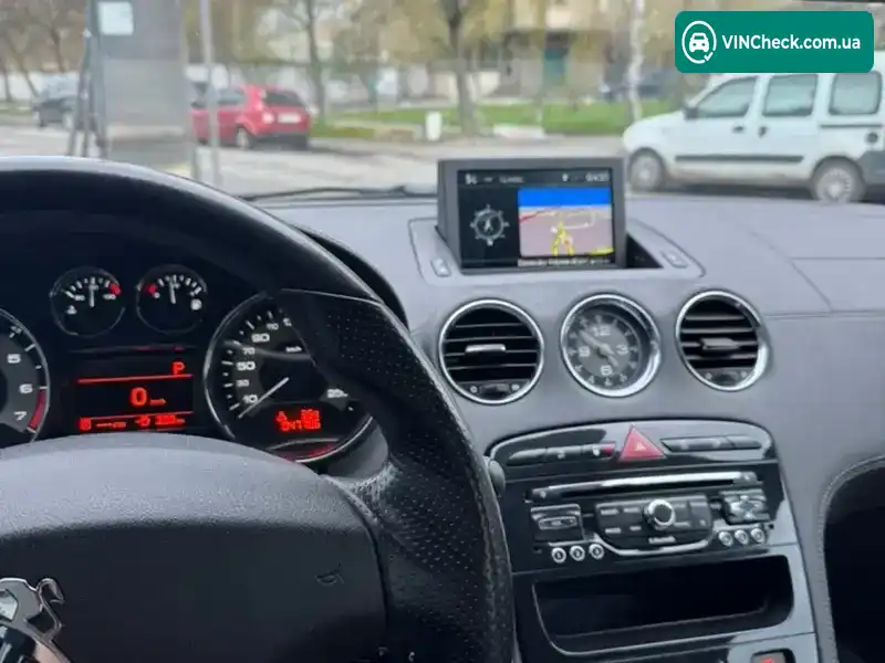 Peugeot RCZ 2013, фото з оголошення 2 з 16, VIN VF34J5FEADP004899