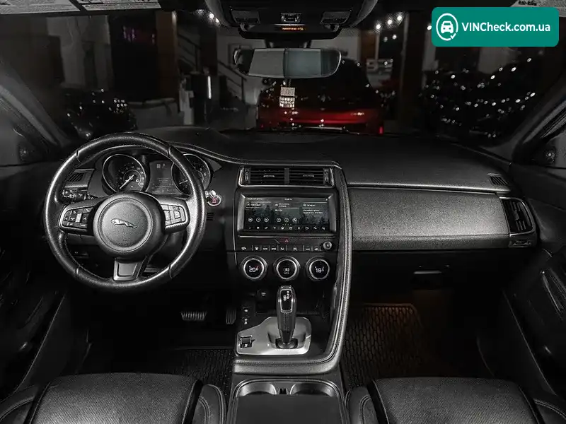 Jaguar E-Pace 2018, фото з оголошення 2 з 20, VIN SADFJ2FX2J1Z17528
