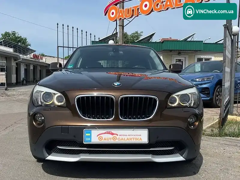 BMW X1 2011, фото з оголошення 2 з 20, VIN WBAVL31030VS00688