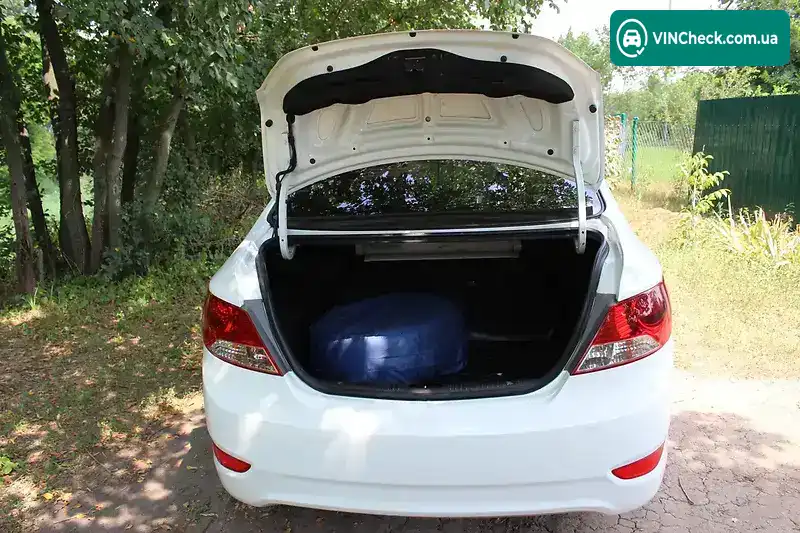 Hyundai Accent 2013, фото з оголошення 1 з 11, VIN Z94CT41CADR197433