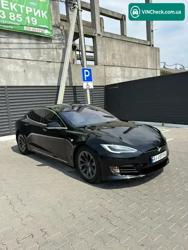 Tesla Model S 2018, фото з оголошення 2 з 21, VIN 5YJSA1E21JF266829