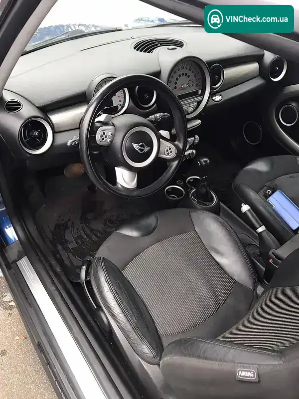 MINI Hatch 2008, фото з оголошення 2 з 20, VIN WMWMF31080TT77574