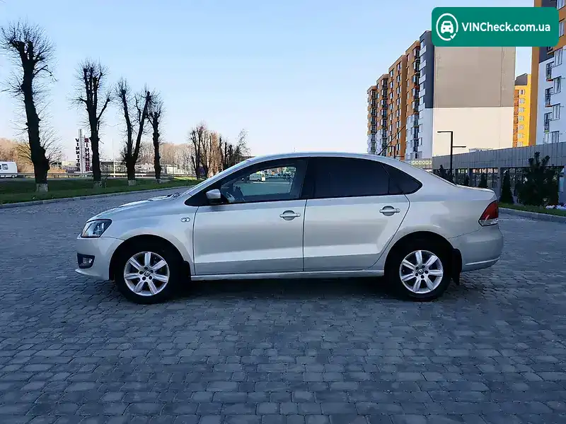 Volkswagen Polo 2011, фото з оголошення 2 з 20, VIN XW8ZZZ61ZBG024487