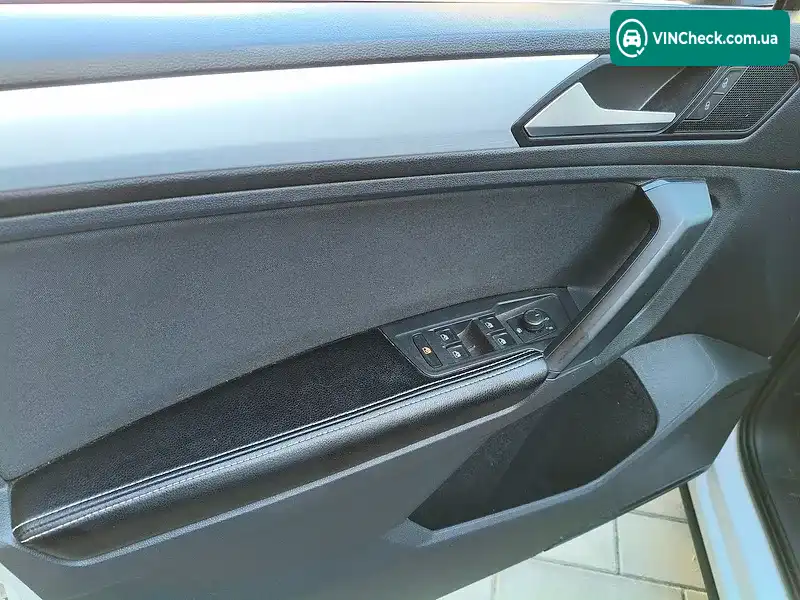 Volkswagen Tiguan 2019, фото з оголошення 1 з 20, VIN WVGZZZ5NZLW335782