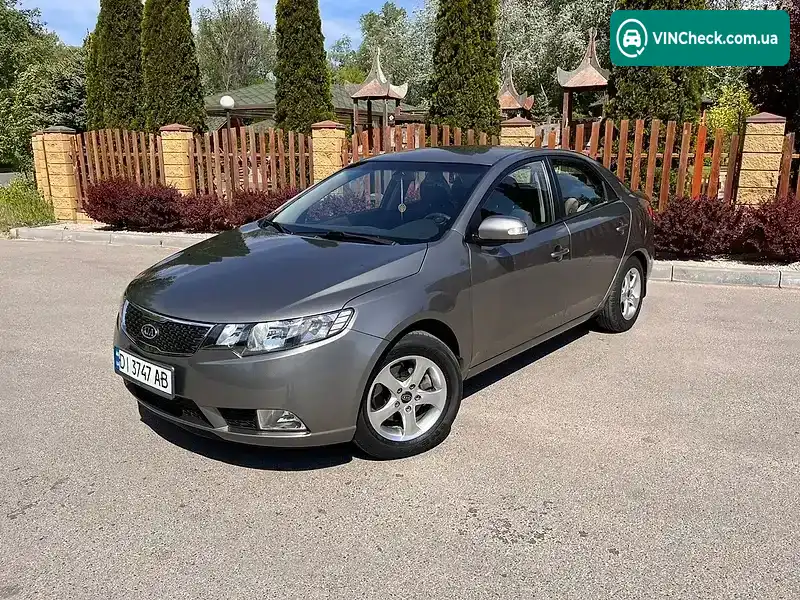 Kia Cerato 2012, фото з оголошення 2 з 11, VIN KNAFU411AC5960380