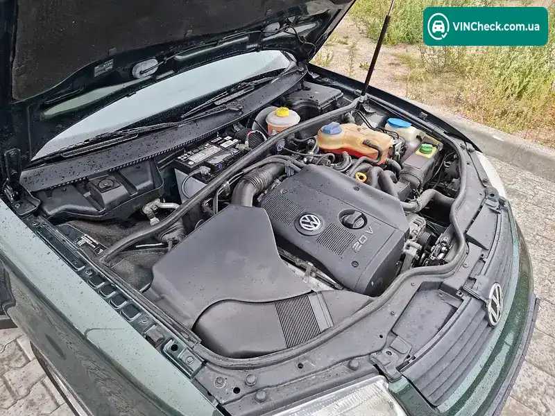 Volkswagen Passat 1998, фото з оголошення 1 з 16, VIN WVWZZZ3BZXE127999