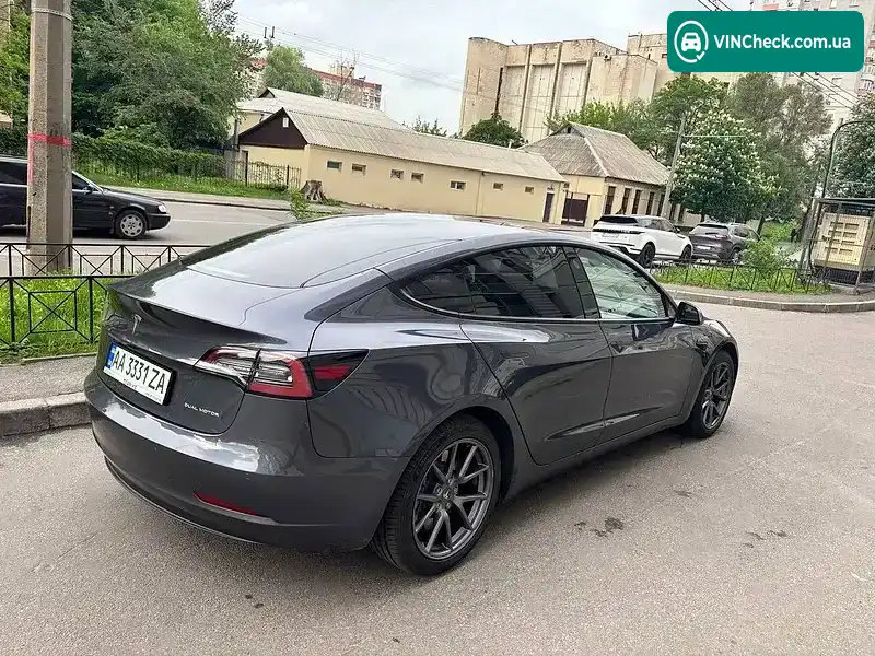 Tesla Model 3 2021, фото з оголошення 2 з 10, VIN 5YJ3E1EB9MF006823