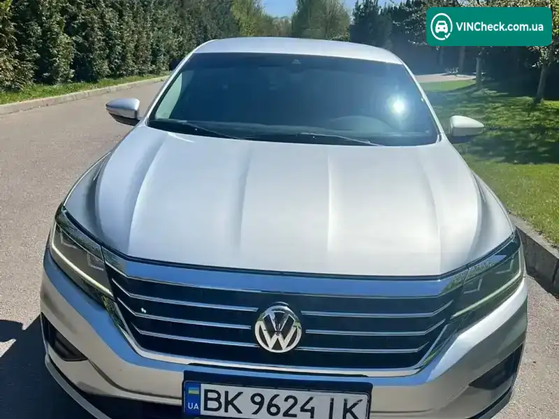 Volkswagen Passat 2020, фото з оголошення 2 з 18, VIN 1VWSA7A33LC020296