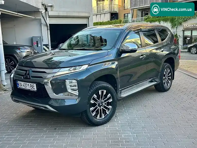 Mitsubishi Pajero Sport 2020, фото з оголошення 1 з 20, VIN MMCGUKS10LHZ00385