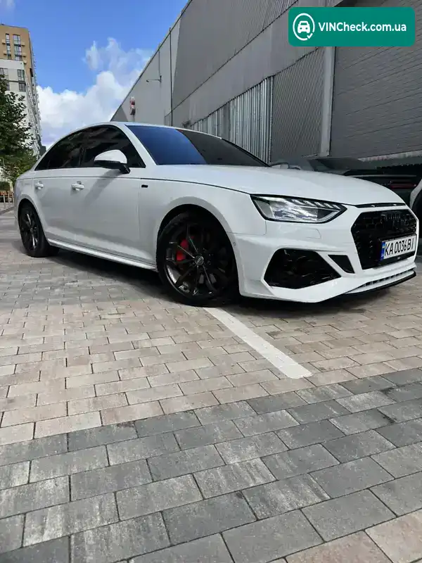 Audi A4 2019, фото з оголошення 1 з 21, VIN WAUENAF49KN010777