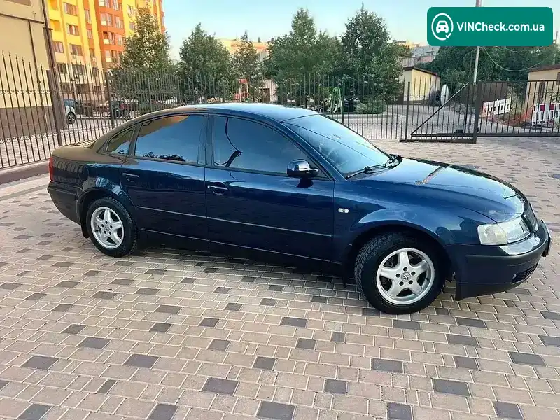 Volkswagen Passat 1998, фото з оголошення 1 з 18, VIN WVWZZZ3BZXP077675