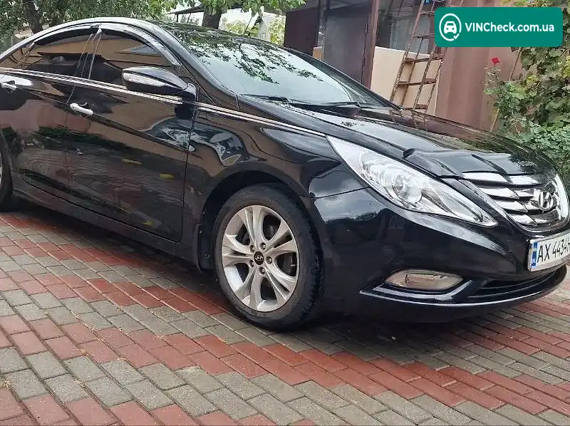 Hyundai Sonata 2010, фото з оголошення 2 з 9, VIN KMHEC41CBBA169390