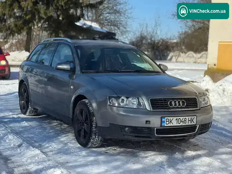 Audi A4 2002, фото з оголошення 2 з 11, VIN WAUZZZ8E02A205443