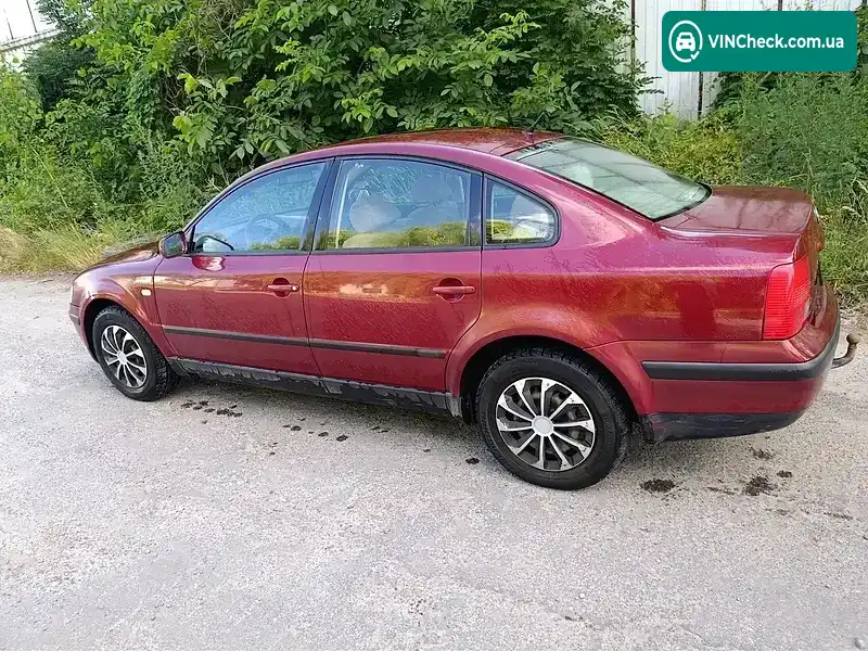 Volkswagen Passat 1998, фото з оголошення 2 з 11, VIN WVWZZZ3BZXP135777