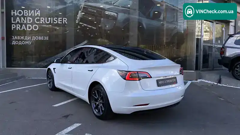 Tesla Model 3 2023, фото з оголошення 2 з 21, VIN 5YJ3E1EA5PF424405