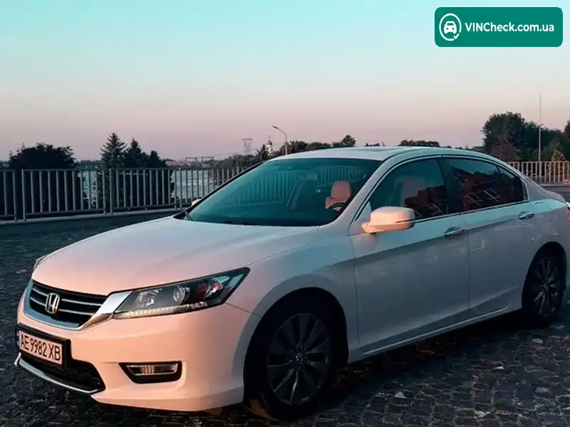 Honda Accord 2012, фото з оголошення 2 з 16, VIN 1HGCR2F85DA078576