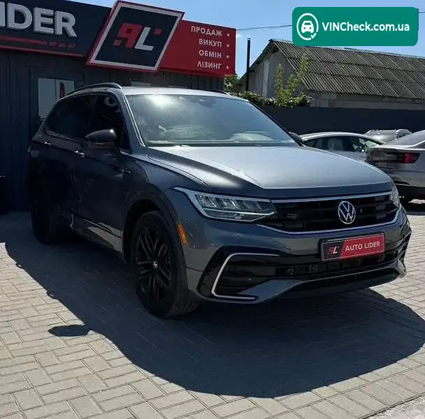 Volkswagen Tiguan 2022, фото з оголошення 2 з 18, VIN 3VVCB7AX1NM166626