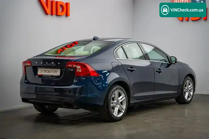 Volvo S60 2015, фото з оголошення 2 з 21, VIN YV140MFK5F2366173