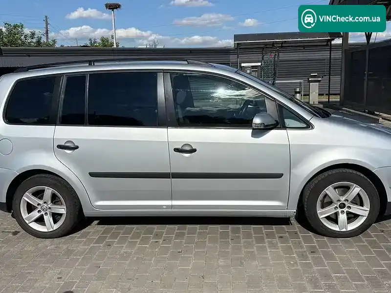 Volkswagen Touran 2003, фото з оголошення 2 з 9, VIN WVGZZZ1TZ4W084528