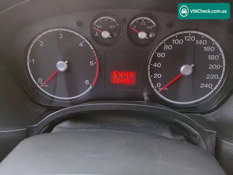 Ford Focus 2010, фото з оголошення 1 з 20, VIN WF0SXXGCDSAY59683
