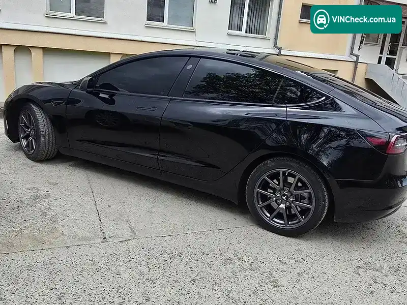 Tesla Model 3 2019, фото з оголошення 2 з 6, VIN 5YJ3E1EB9KF391300