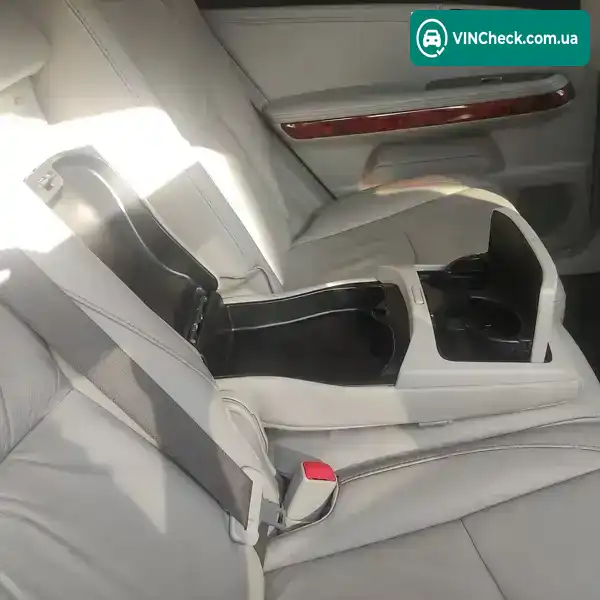 Lexus RX 2006, фото з оголошення 2 з 20, VIN 2T2HK31U47C026919
