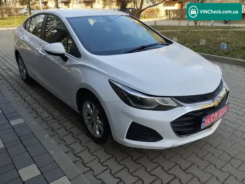 Chevrolet Cruze 2019, фото з оголошення 2 з 15, VIN 1G1BE5SM2K7146877