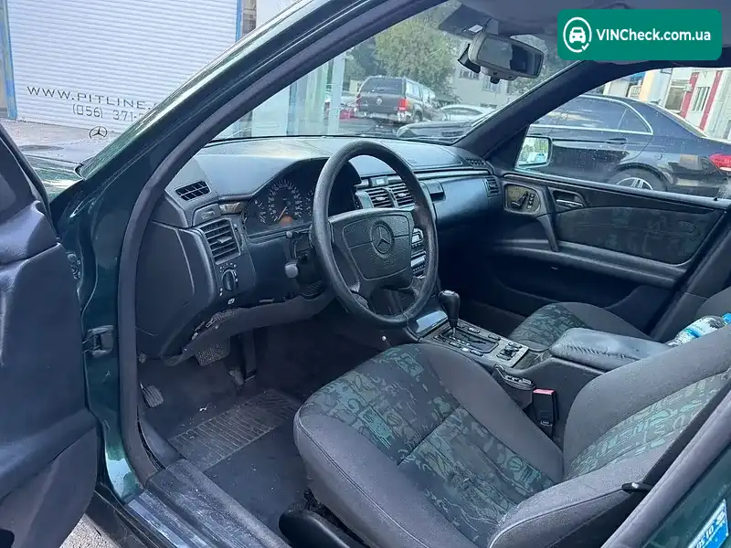 Mercedes-Benz E-Class 1997, фото з оголошення 2 з 10, VIN WDB2100721A264205