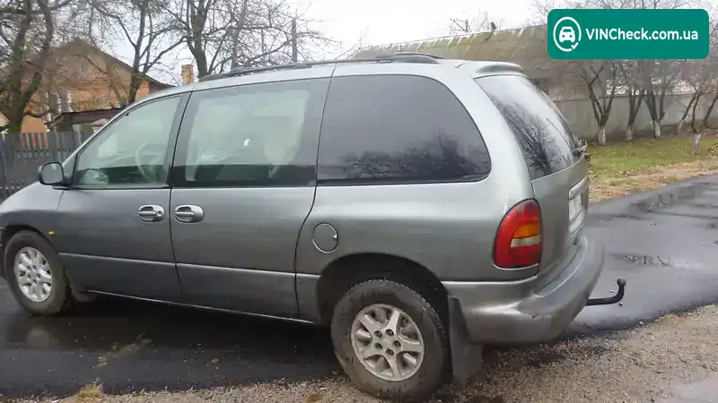 Chrysler Voyager 1996, фото з оголошення 2 з 6, VIN 1C4GYN2M1VU109247