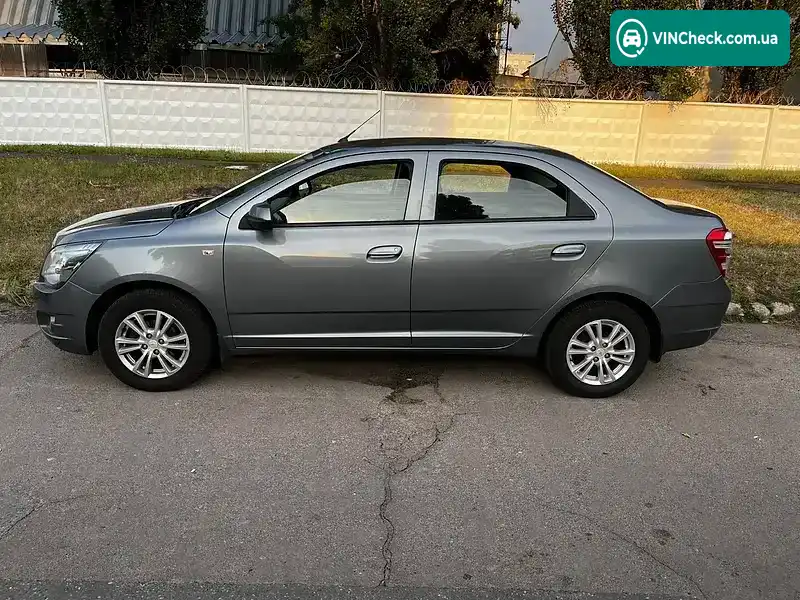 Chevrolet Cobalt 2021, фото з оголошення 2 з 18, VIN XWBJA69V9MA233824