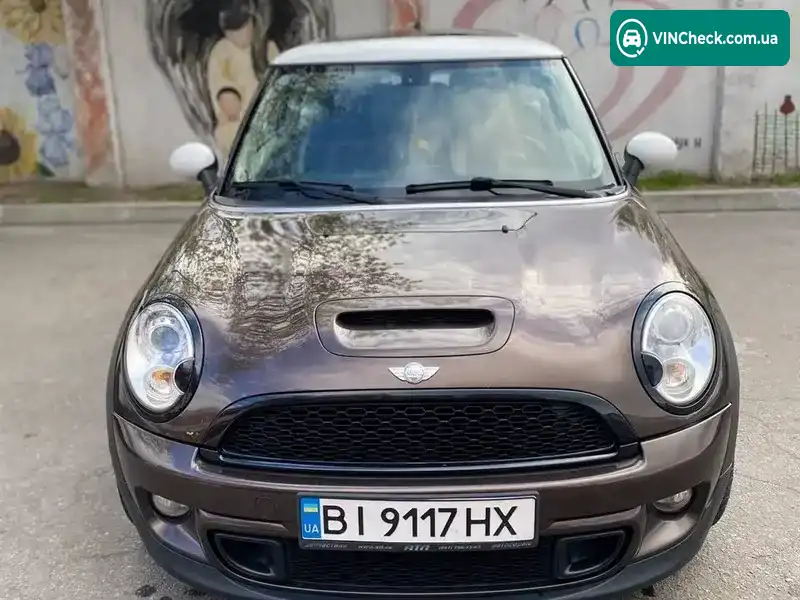 MINI Hatch 2010, фото з оголошення 1 з 8, VIN WMWSV3C59BTY21986