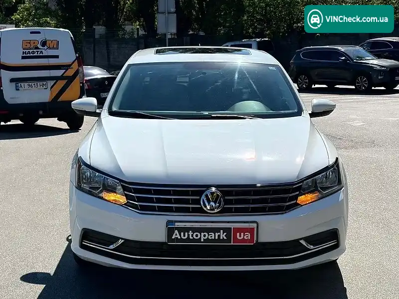 Volkswagen Passat 2016, фото з оголошення 2 з 20, VIN 1VWBT7A30HC002940