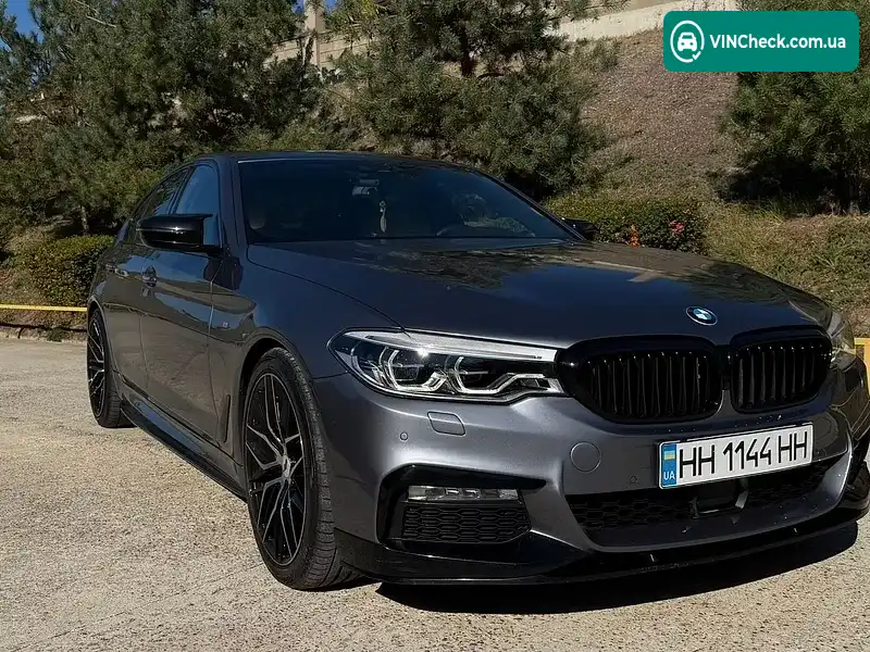 BMW 5 Series 2017, фото з оголошення 1 з 13, VIN WBAJB51070WB98812