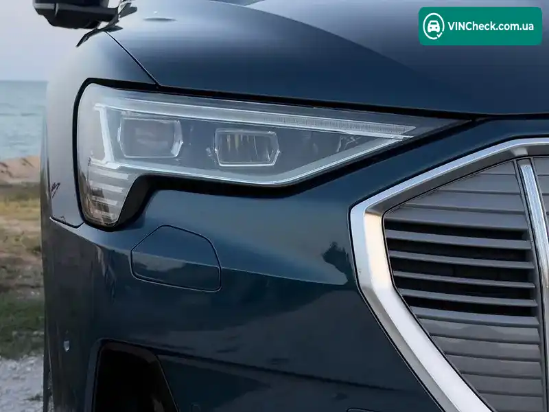 Audi e-tron 2018, фото з оголошення 1 з 20, VIN WAUZZZGE2KB000864