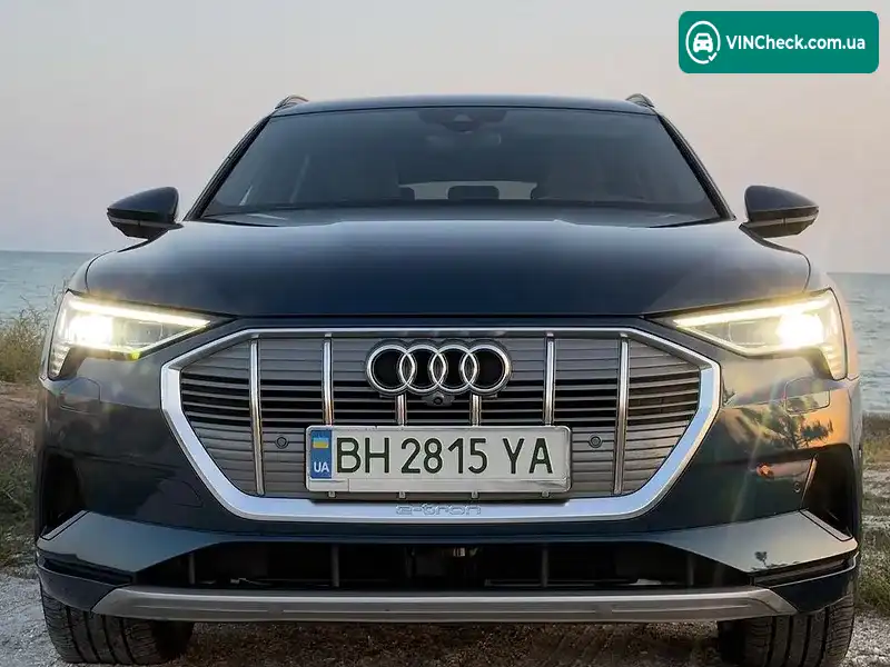 Audi e-tron 2018, фото з оголошення 2 з 20, VIN WAUZZZGE2KB000864
