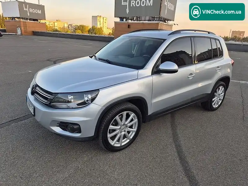 Volkswagen Tiguan 2016, фото з оголошення 2 з 20, VIN WVGBV7AX0HK021327
