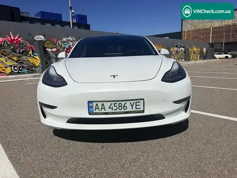 Tesla Model 3 2020, фото з оголошення 2 з 13, VIN 5YJ3E1EA4LF658769