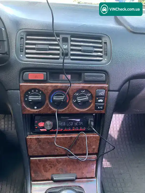 Honda Accord 1995, фото з оголошення 2 з 18, VIN SHHCC75600U140940