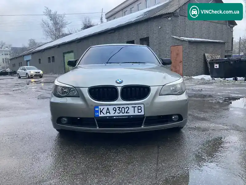 BMW 5 Series 2004, фото з оголошення 2 з 19, VIN WBANC51050B130155