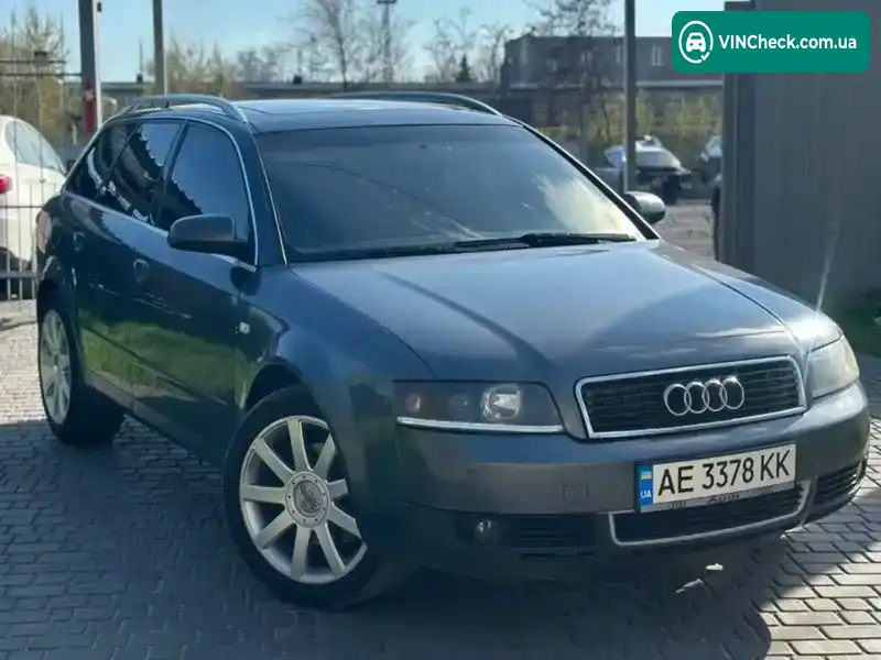 Audi A4 2003, фото з оголошення 2 з 9, VIN WAUZZZ8E13A366868